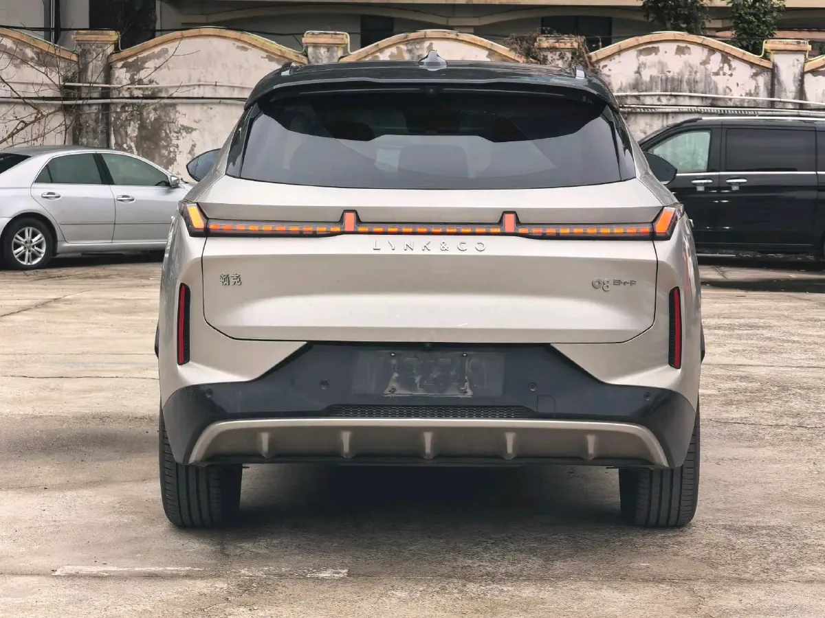 2023 LYNK&CO 08 EM-P 1.5T 163HP L4 3DHT PHEV 39.8KWH,autocango,china used car exporter,china ev exporter,chinese used car exporter,chinese used ev exporter