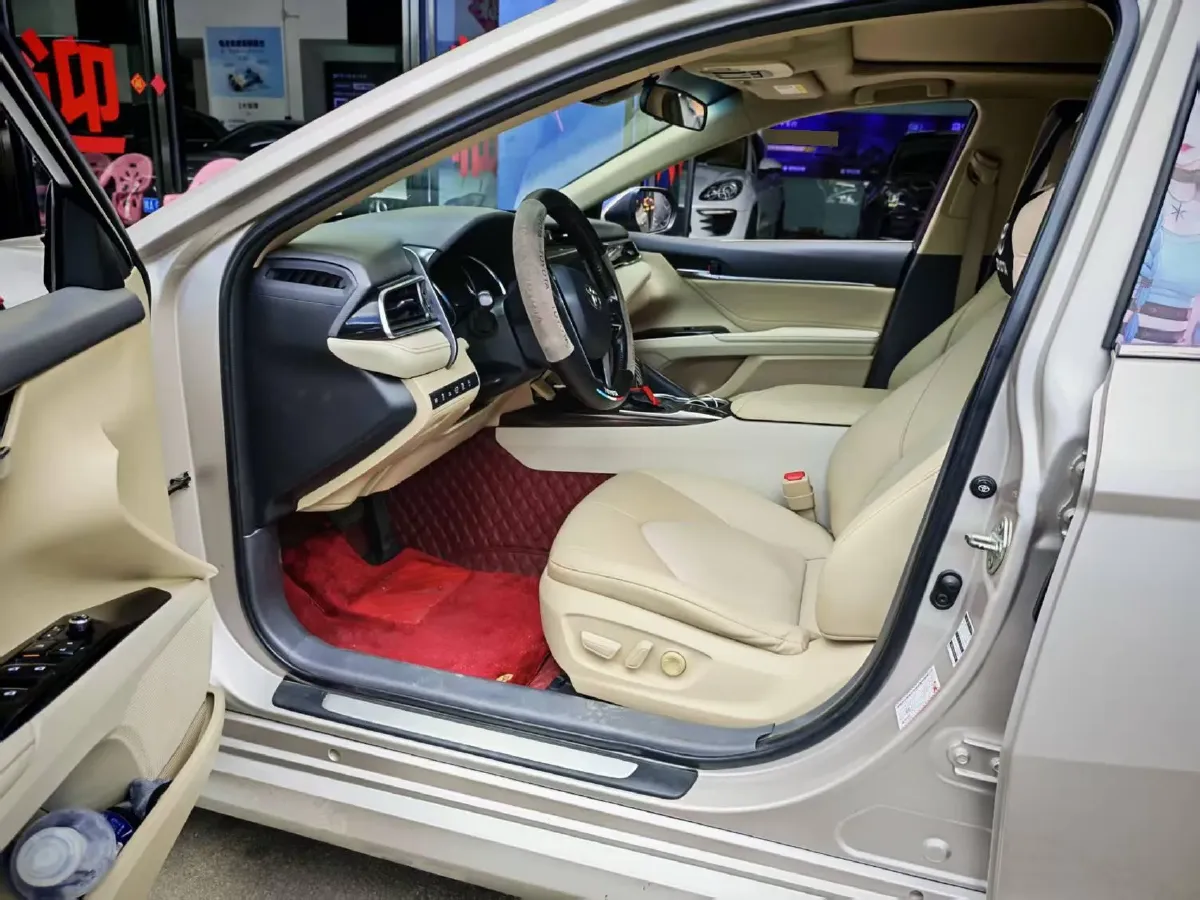 2019 Toyota Camry 2.5L 209HP L4 8AT,autocango,china used car exporter,china ev exporter,chinese used car exporter,chinese used ev exporter