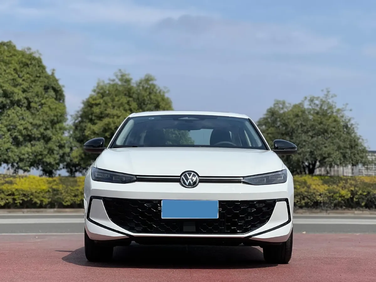 2026 Volkswagen Lavida 1.5L 110HP L4 6AT,autocango,china used car exporter,china ev exporter,chinese used car exporter,chinese used ev exporter