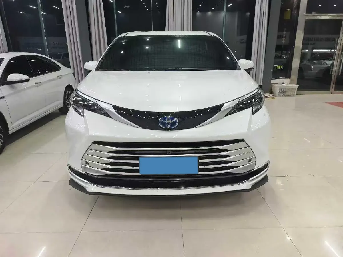 2021 Toyota Sienna 2.5L 192HP L4 E-CVT Hybrid,autocango,china used car exporter,china ev exporter,chinese used car exporter,chinese used ev exporter