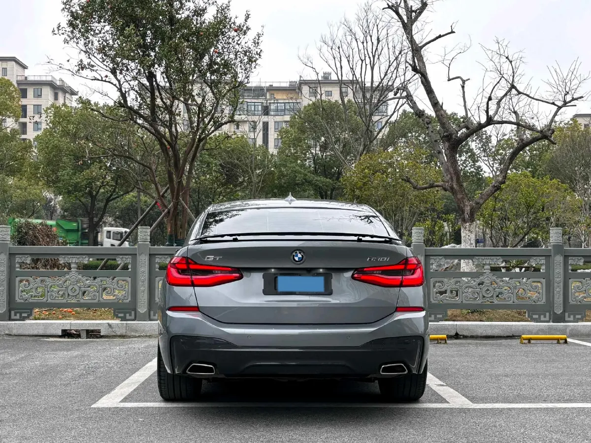 2022 BMW 6 Series GT 2.0T 245HP L4 8AT,autocango,china used car exporter,china ev exporter,chinese used car exporter,chinese used ev exporter