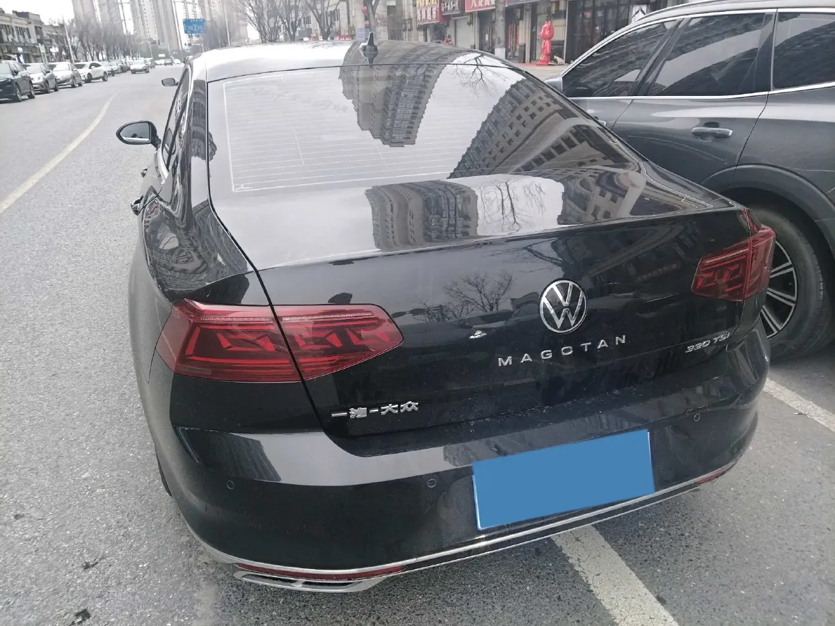2025 Volkswagen Magotan 2.0T 186HP L4 7DCT,autocango,china used car exporter,china ev exporter,chinese used car exporter,chinese used ev exporter