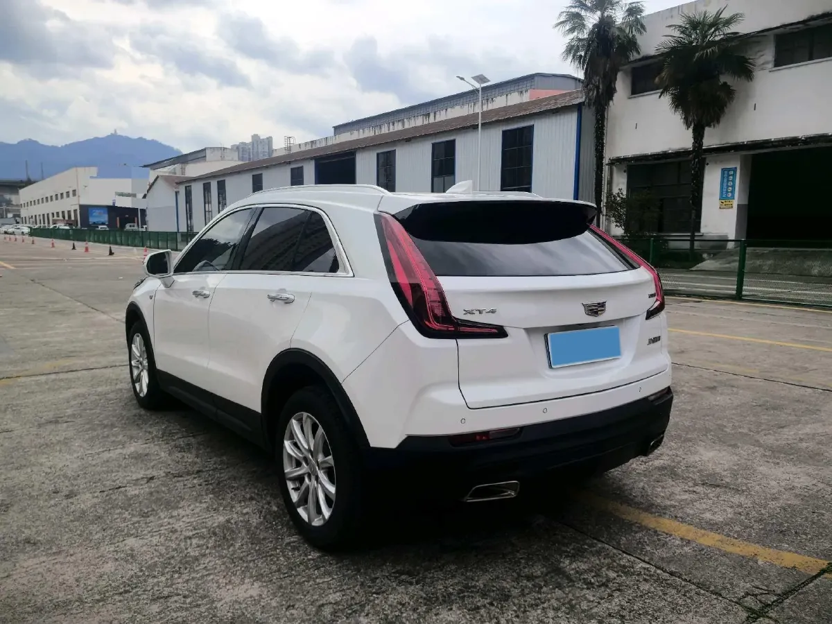 2021 Cadillac XT4 2.0T 237HP L4 9AT,autocango,china used car exporter,china ev exporter,chinese used car exporter,chinese used ev exporter