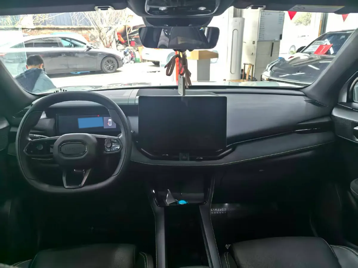 2025 LYNK&CO 06 1.5T 181HP L4 7DCT,autocango,china used car exporter,china ev exporter,chinese used car exporter,chinese used ev exporter