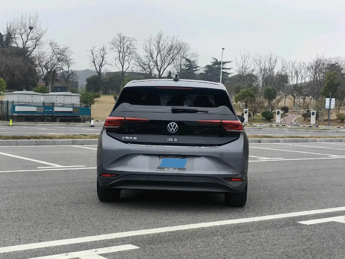 2023 Volkswagen ID.3 BEV 52.8KWH,autocango,china used car exporter,china ev exporter,chinese used car exporter,chinese used ev exporter