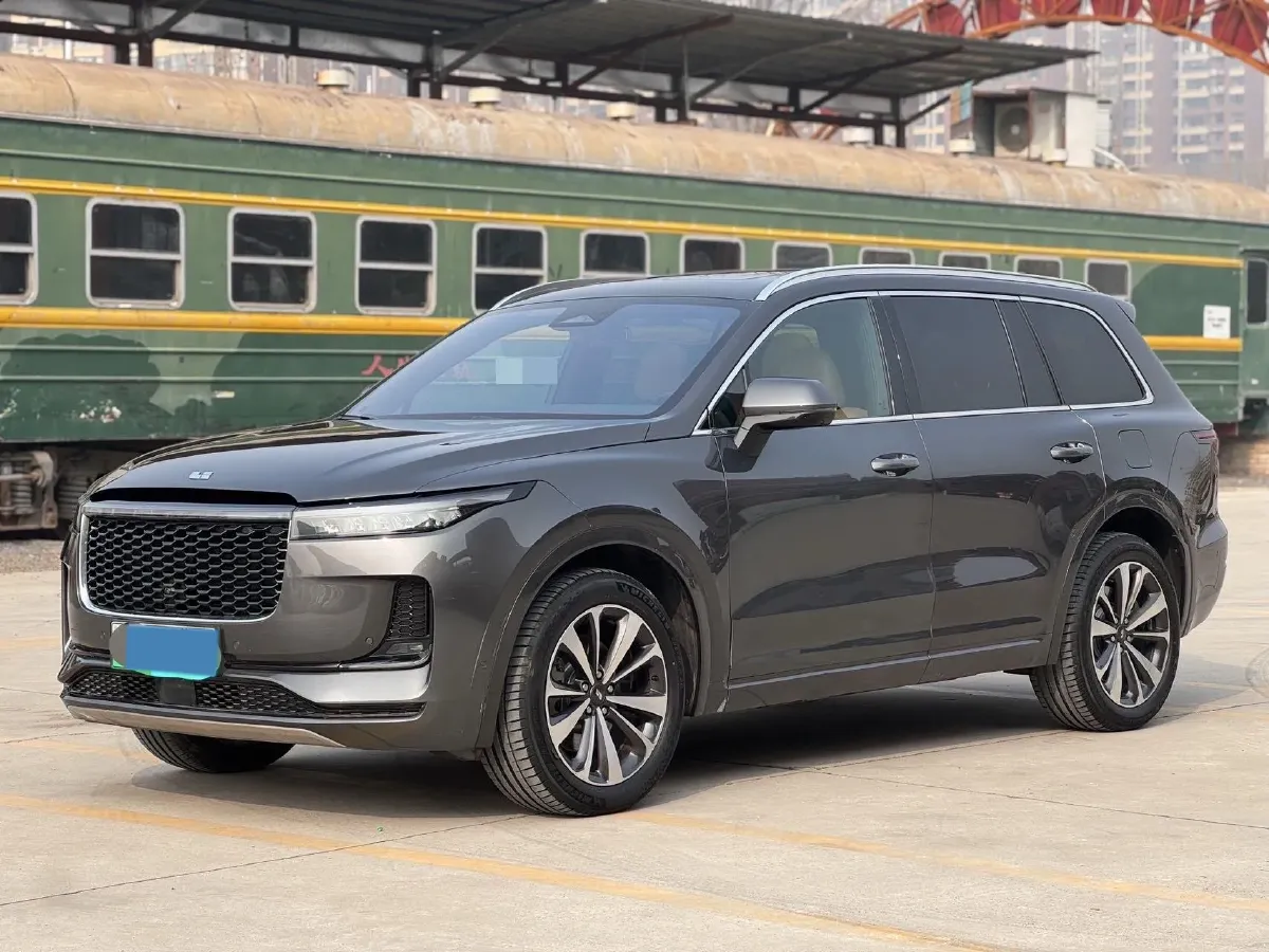 2021 Li ONE Range Extended 131HP REEV 40.5KWH,autocango,china used car exporter,china ev exporter,chinese used car exporter,chinese used ev exporter