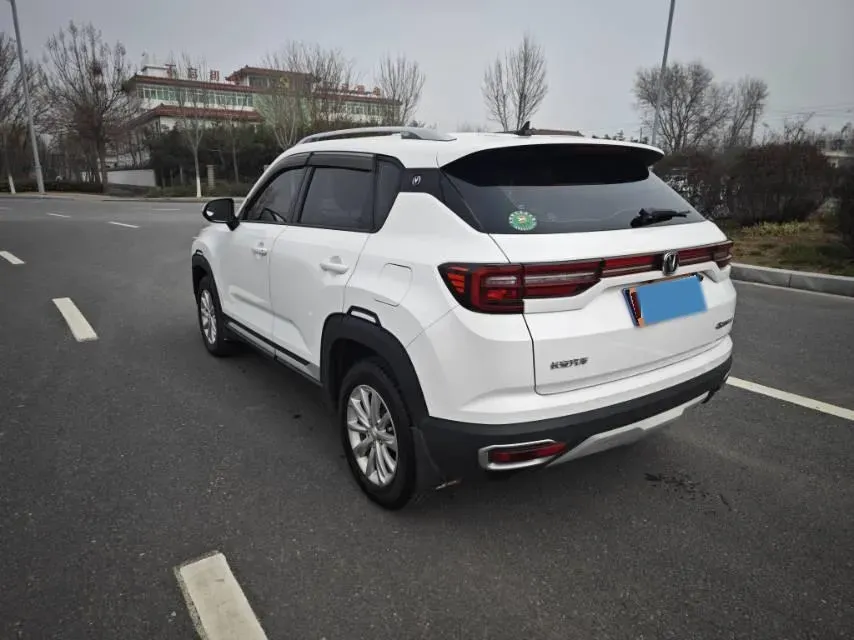 2019 ChangAn CS35 Plus 1.6L 128HP L4 5MT,autocango,china used car exporter,china ev exporter,chinese used car exporter,chinese used ev exporter