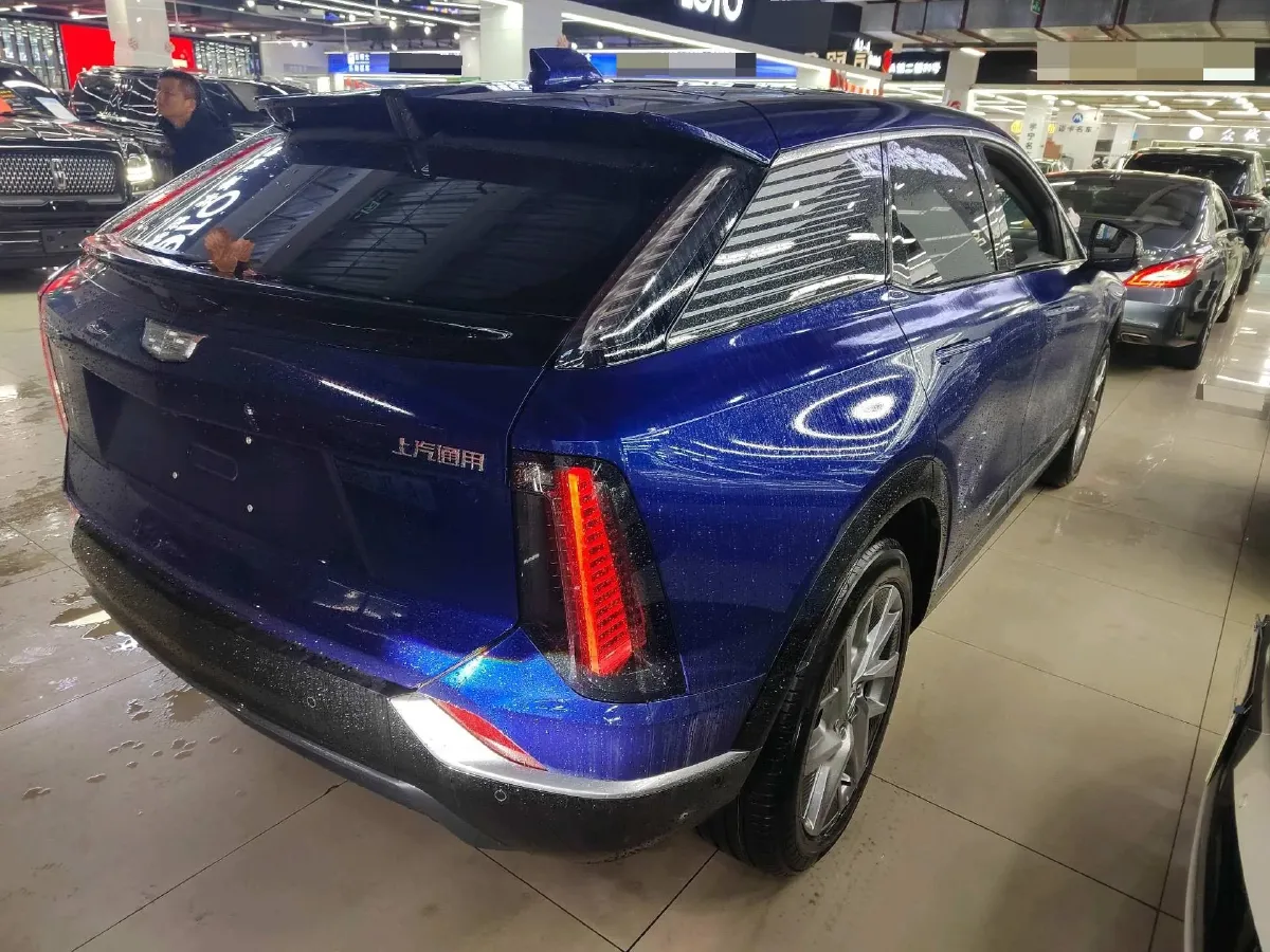 2024 Cadillac OPTIQ BEV 68.4KWH,autocango,china used car exporter,china ev exporter,chinese used car exporter,chinese used ev exporter