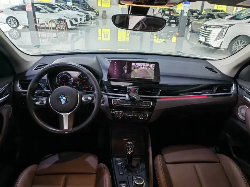 2022 BMW X1 2.0T 192HP L4 7DCT,autocango,china used car exporter,china ev exporter,chinese used car exporter,chinese used ev exporter