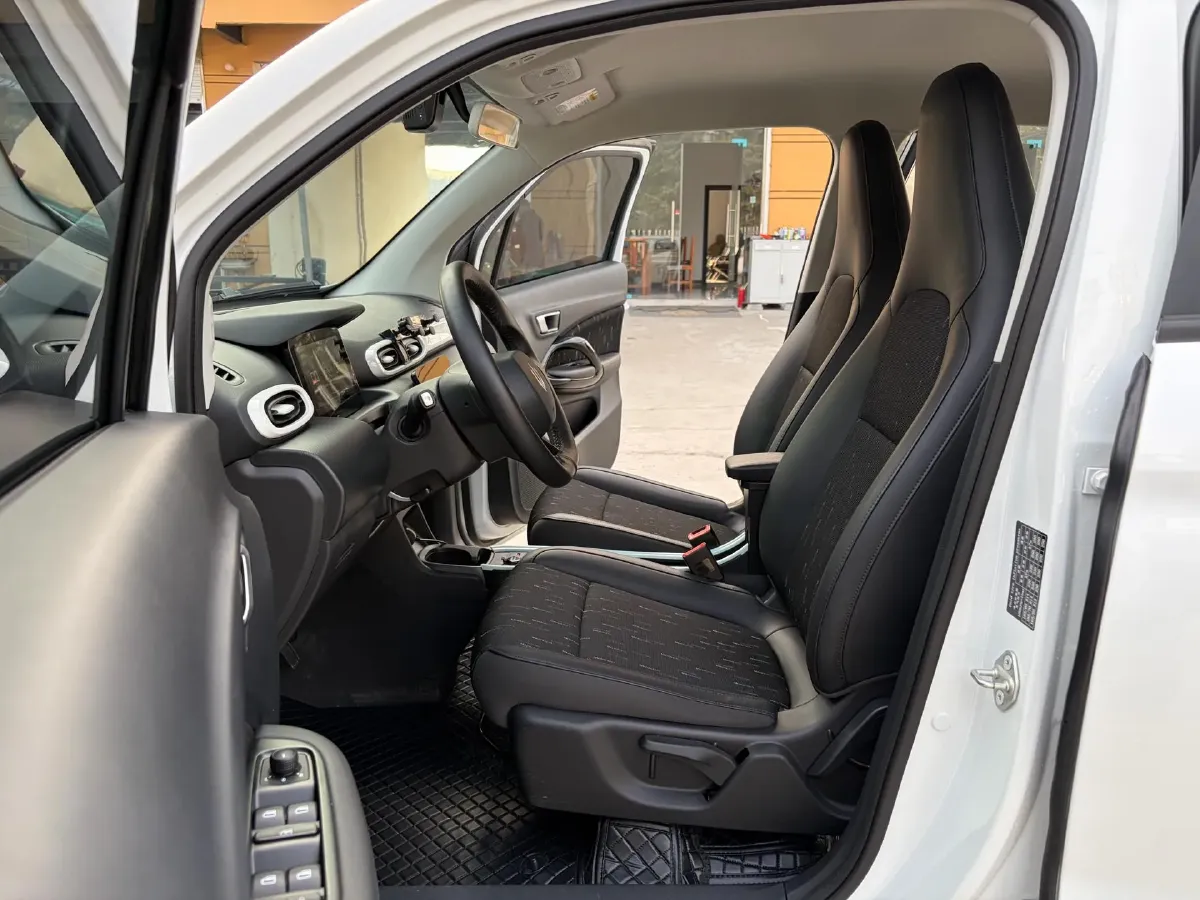 2025 Leapmotor T03 BEV 31.9KWH,autocango,china used car exporter,china ev exporter,chinese used car exporter,chinese used ev exporter