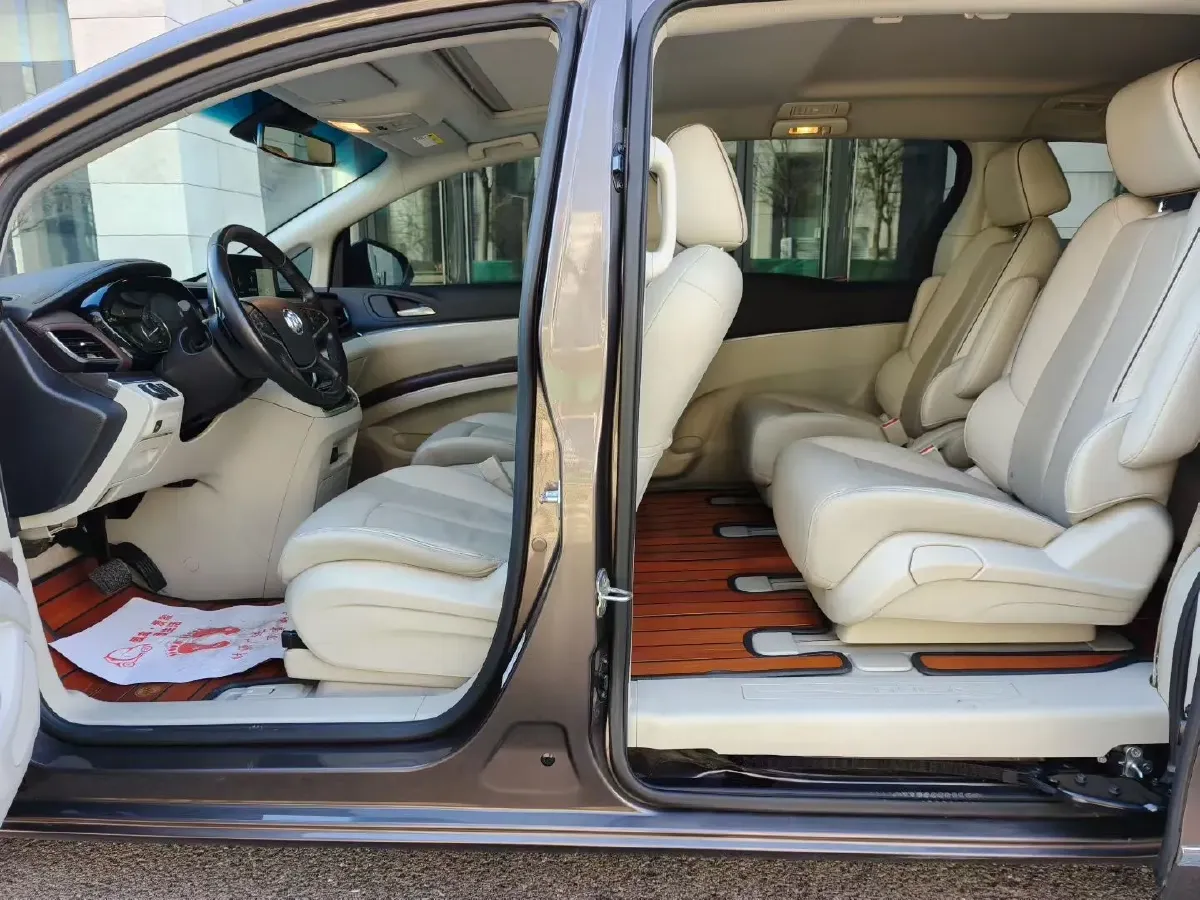 2021 Buick GL8 2.0T 237HP L4 9AT,autocango,china used car exporter,china ev exporter,chinese used car exporter,chinese used ev exporter