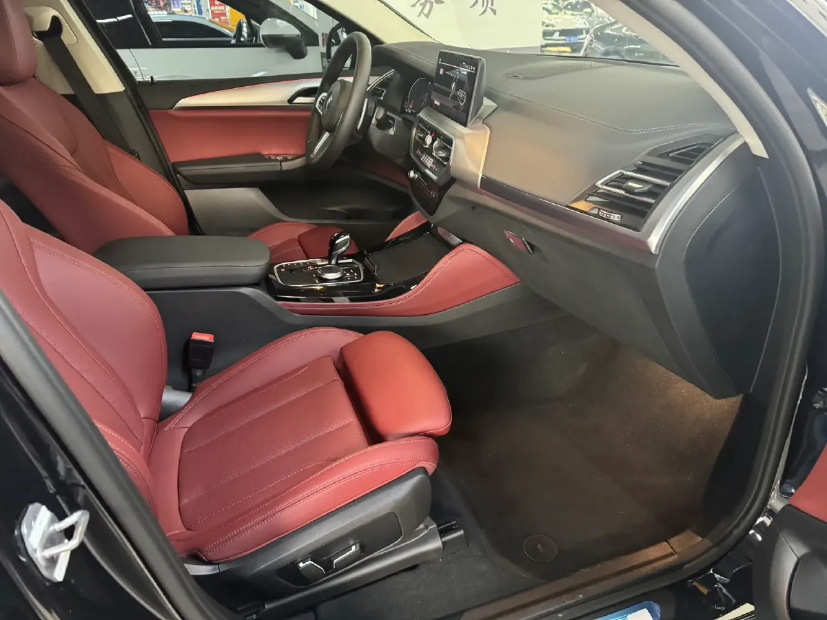 2022 BMW X4 2.0T 245HP L4 8AT,autocango,china used car exporter,china ev exporter,chinese used car exporter,chinese used ev exporter