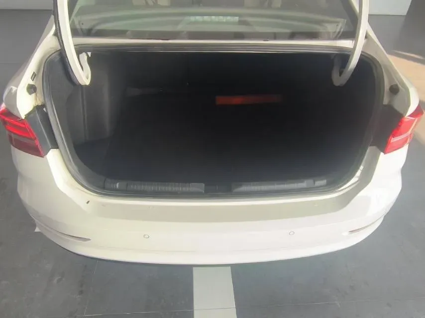 2019 Volkswagen Lavida 1.5L 113HP L4 6AT,autocango,china used car exporter,china ev exporter,chinese used car exporter,chinese used ev exporter