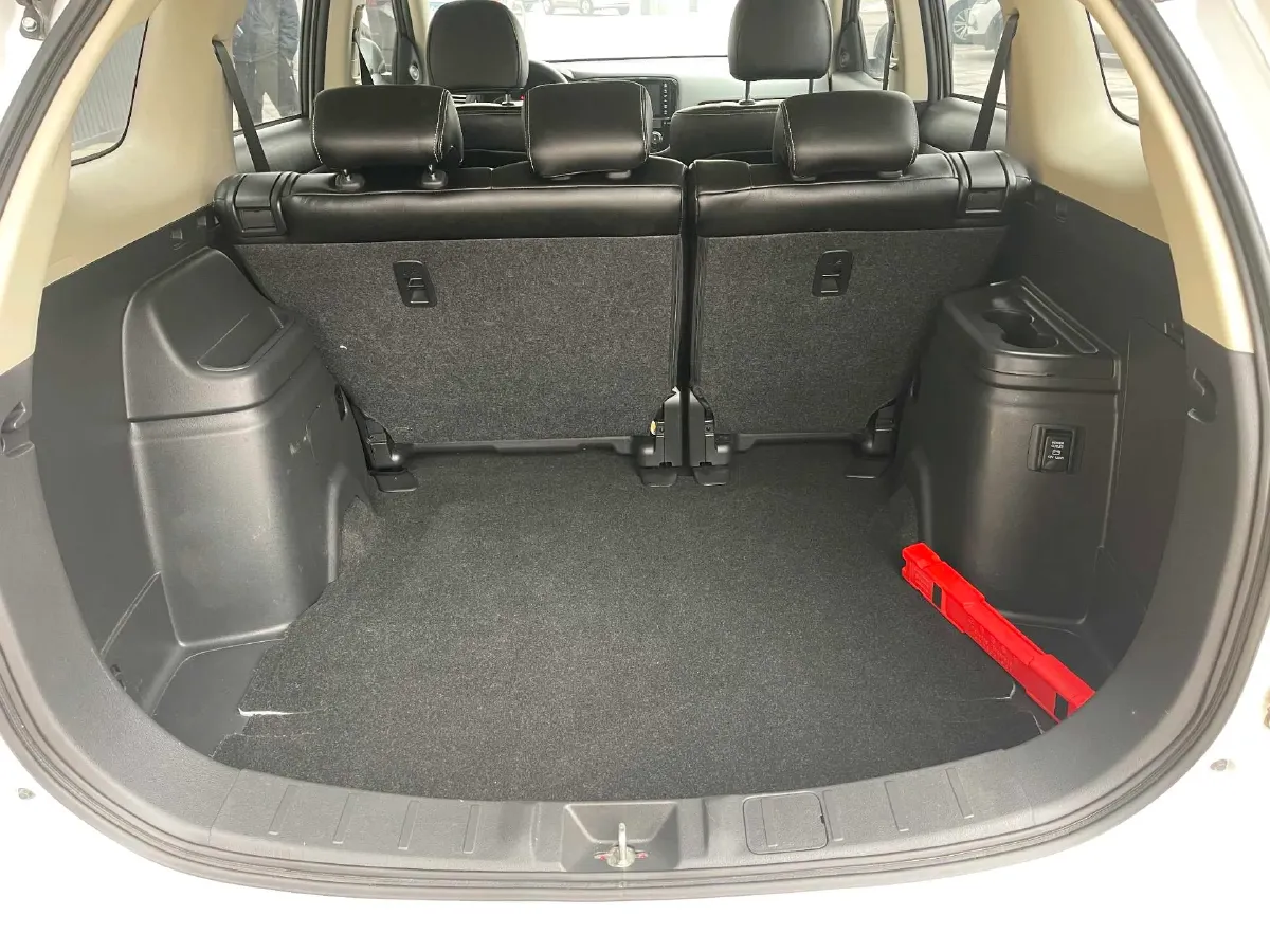 2021 Mitsubishi Outlander 2.0L 166HP L4 CVT,autocango,china used car exporter,china ev exporter,chinese used car exporter,chinese used ev exporter