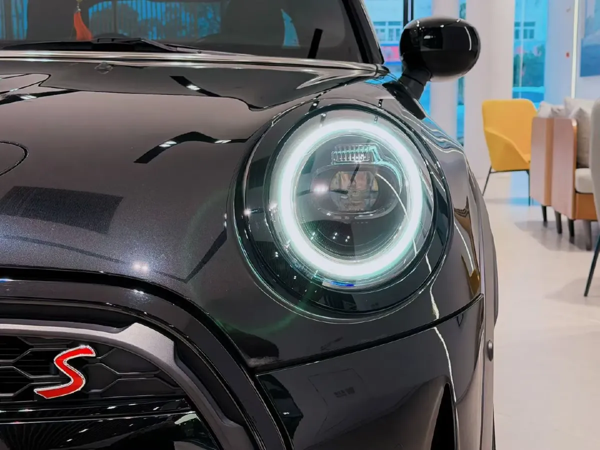 2023 MINI MINI 2.0T 178HP L4 7DCT,autocango,china used car exporter,china ev exporter,chinese used car exporter,chinese used ev exporter