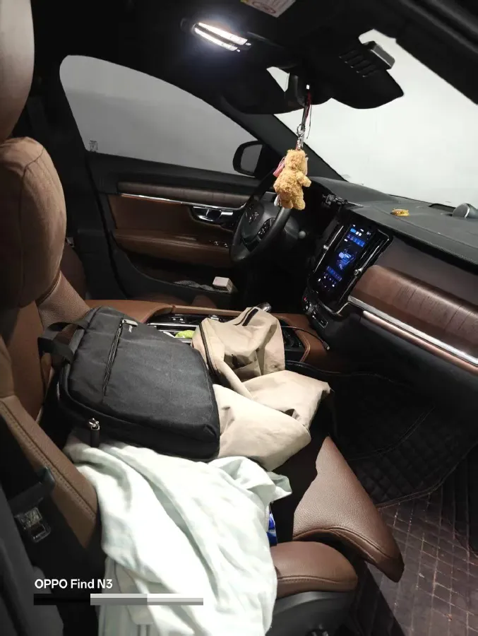 2024 Volvo S90 2.0T 250HP L4 8AT,autocango,china used car exporter,china ev exporter,chinese used car exporter,chinese used ev exporter