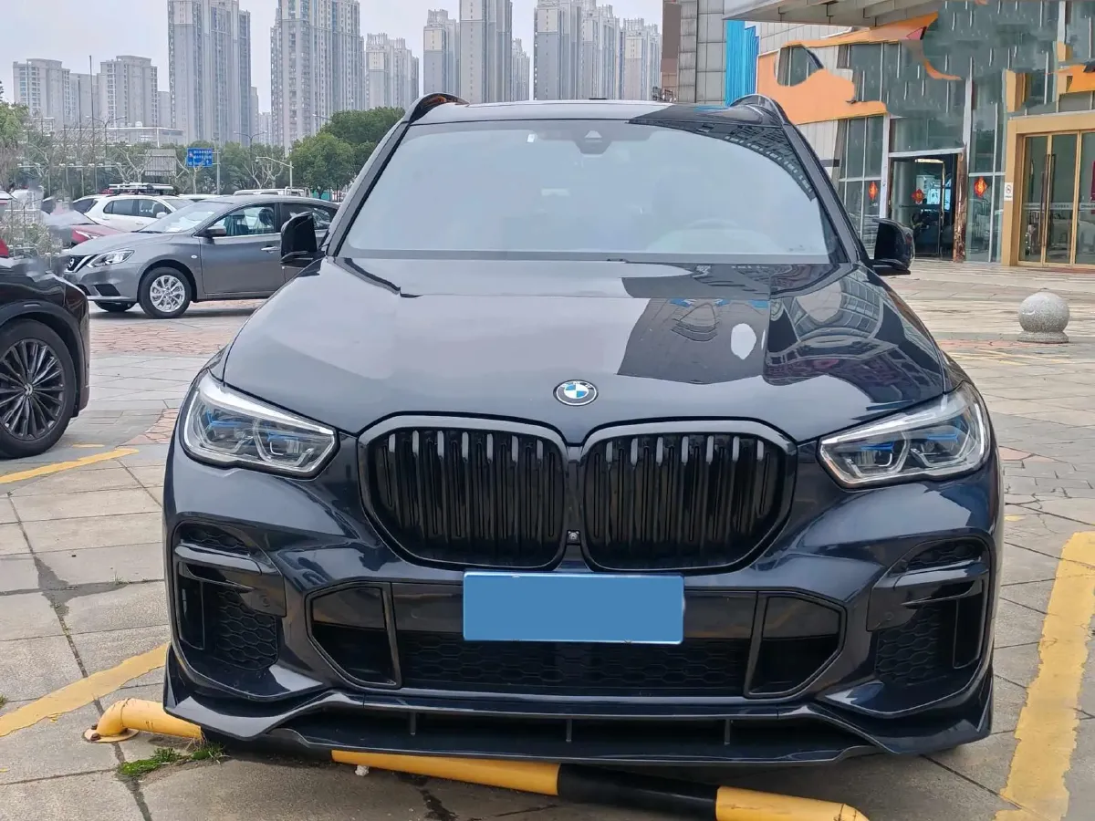 2022 BMW X5 3.0T 333HP L6 8AT,autocango,china used car exporter,china ev exporter,chinese used car exporter,chinese used ev exporter