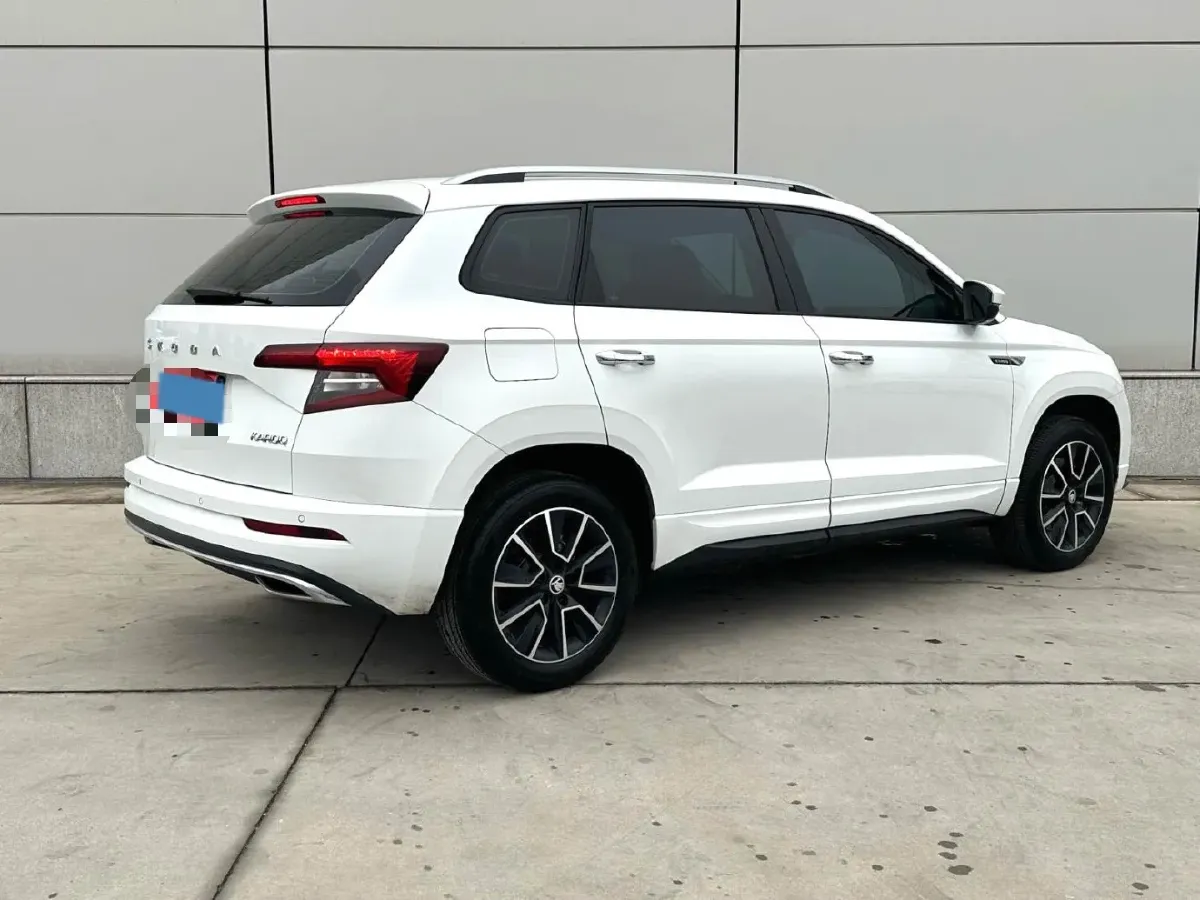 2024 Skoda Karoq 1.4T 150HP L4 7DCT,autocango,china used car exporter,china ev exporter,chinese used car exporter,chinese used ev exporter