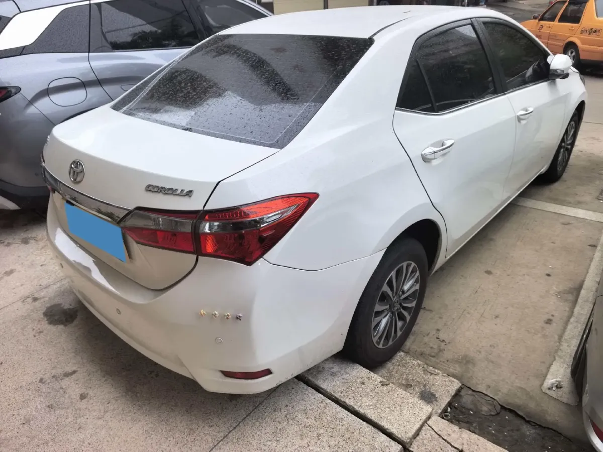 2017 Toyota Corolla 1.2T 116HP L4 6MT,autocango,china used car exporter,china ev exporter,chinese used car exporter,chinese used ev exporter