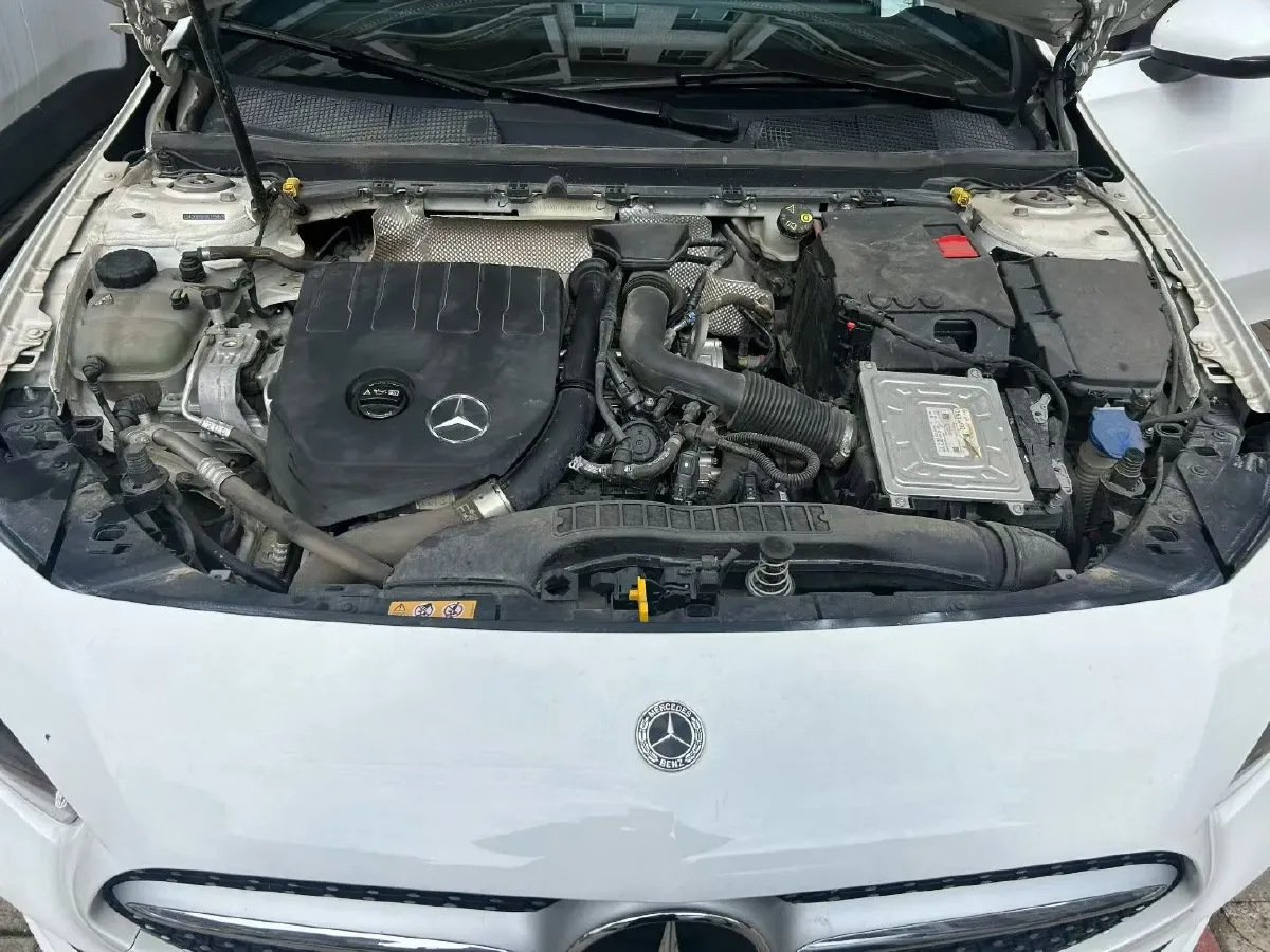 2021 Mercedes-Benz A Class 1.3T 163HP L4 7DCT,autocango,china used car exporter,china ev exporter,chinese used car exporter,chinese used ev exporter