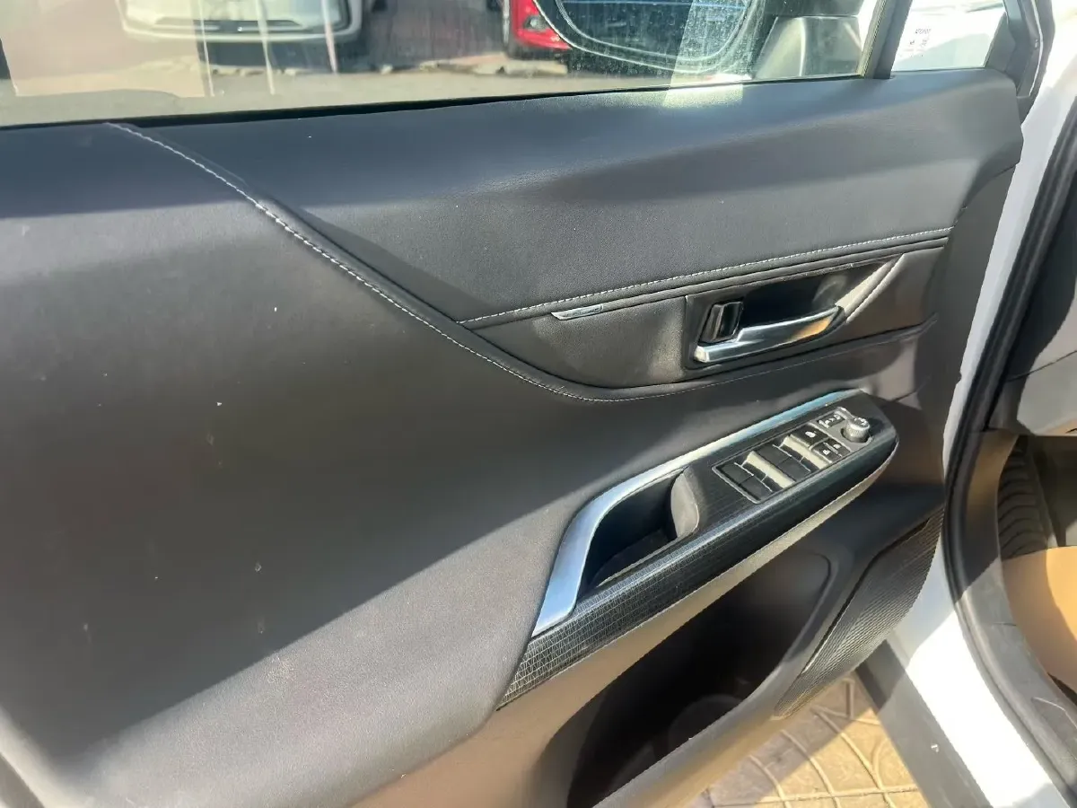 2022 Toyota Venza 2.5L 178HP L4 E-CVT Hybrid,autocango,china used car exporter,china ev exporter,chinese used car exporter,chinese used ev exporter