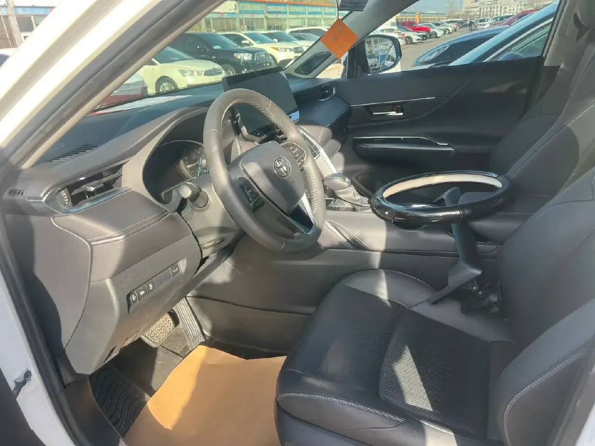 2022 Toyota Venza 2.5L 178HP L4 E-CVT Hybrid,autocango,china used car exporter,china ev exporter,chinese used car exporter,chinese used ev exporter