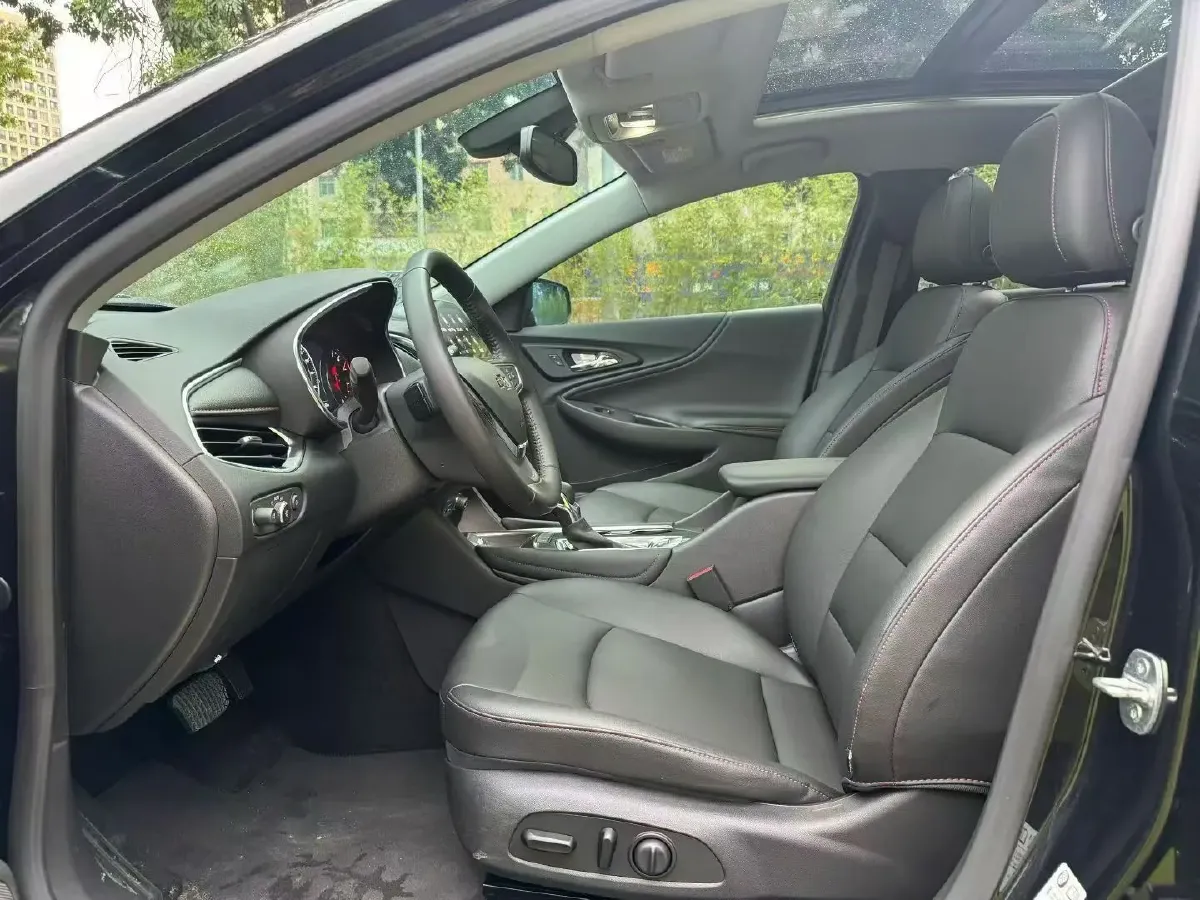 2023 Chevrolet Malibu XL 2.0T 237HP L4 9AT,autocango,china used car exporter,china ev exporter,chinese used car exporter,chinese used ev exporter