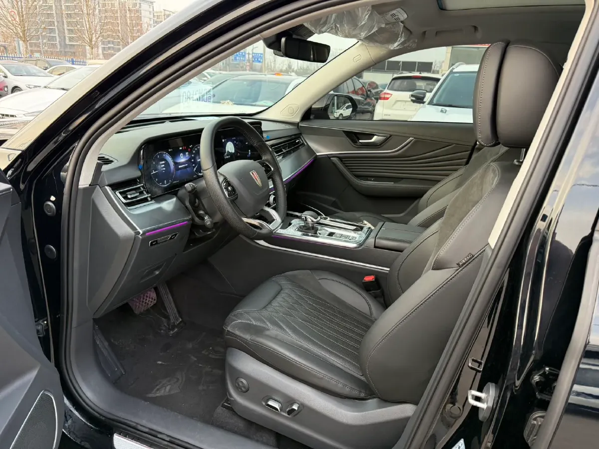 2023 HongQi HS5 2.0T 252HP L4 8AT,autocango,china used car exporter,china ev exporter,chinese used car exporter,chinese used ev exporter