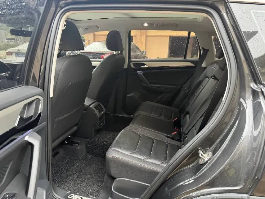 2021 Volkswagen Tayron 2.0T 186HP L4 7DCT,autocango,china used car exporter,china ev exporter,chinese used car exporter,chinese used ev exporter