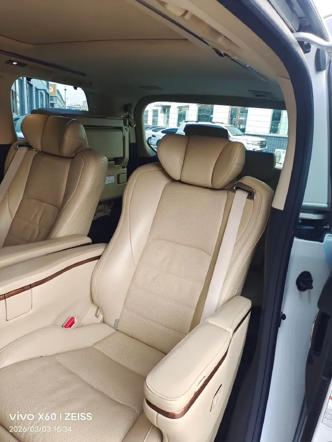 2018 Toyota Alphard 3.5L 275HP V6 6AT,autocango,china used car exporter,china ev exporter,chinese used car exporter,chinese used ev exporter