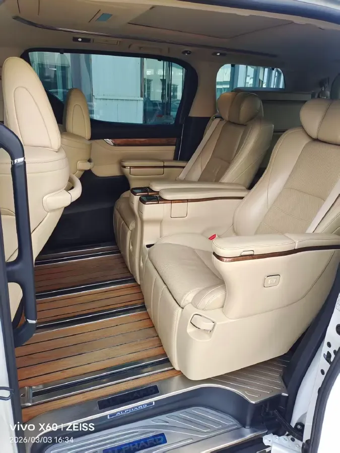 2018 Toyota Alphard 3.5L 275HP V6 6AT,autocango,china used car exporter,china ev exporter,chinese used car exporter,chinese used ev exporter