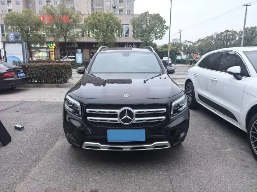 2021 Mercedes-Benz GLB Class 1.3T 136HP L4 7DCT,autocango,china used car exporter,china ev exporter,chinese used car exporter,chinese used ev exporter