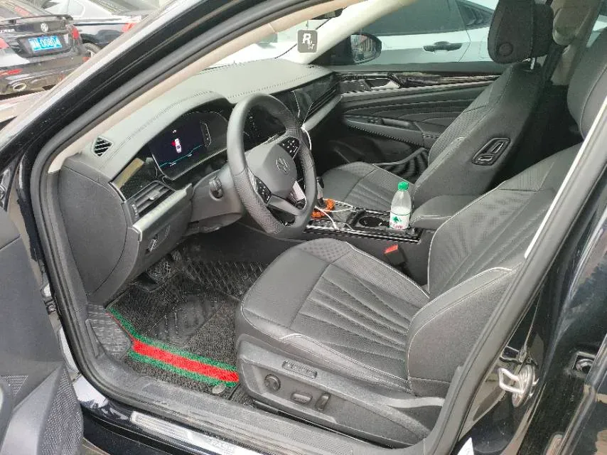 2024 Volkswagen Passat 2.0T 220HP L4 7DCT,autocango,china used car exporter,china ev exporter,chinese used car exporter,chinese used ev exporter