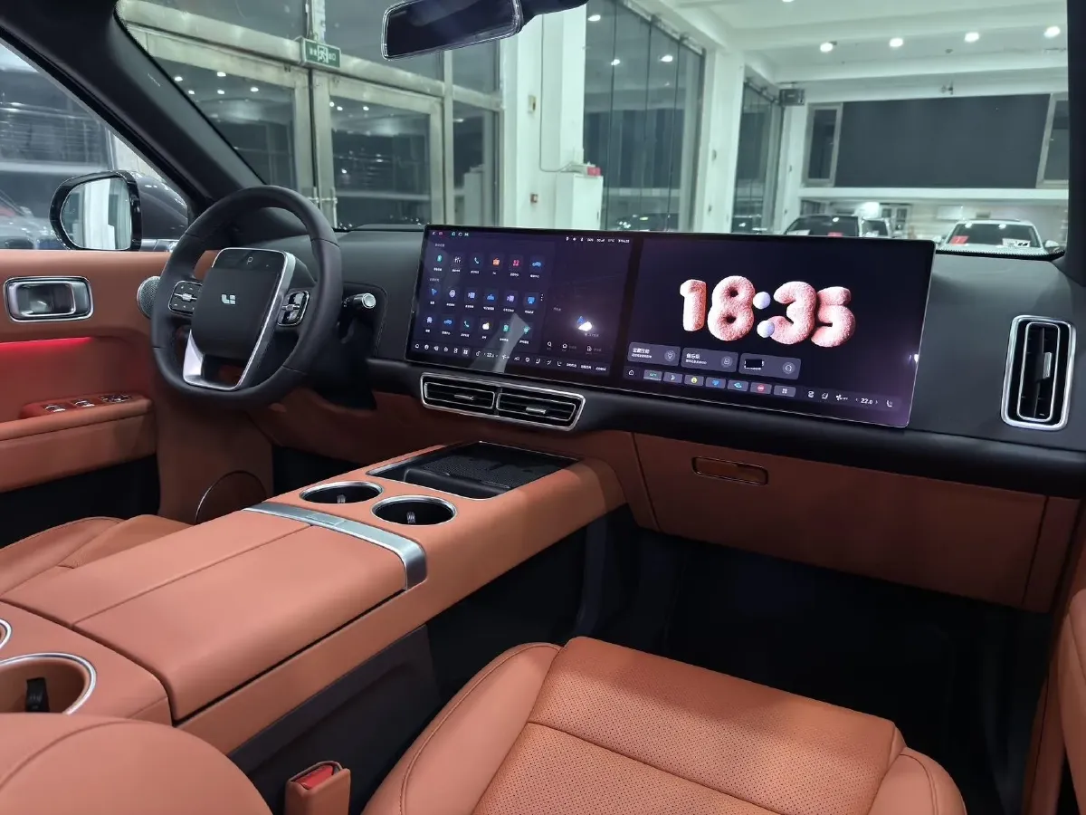 2023 Li L8 Range Extended 154HP REEV 40.9KWH,autocango,china used car exporter,china ev exporter,chinese used car exporter,chinese used ev exporter