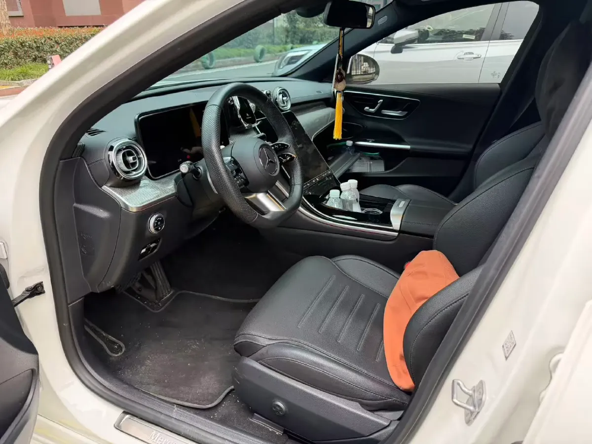 2024 Mercedes-Benz C Class 1.5T 204HP L4 9AT,autocango,china used car exporter,china ev exporter,chinese used car exporter,chinese used ev exporter