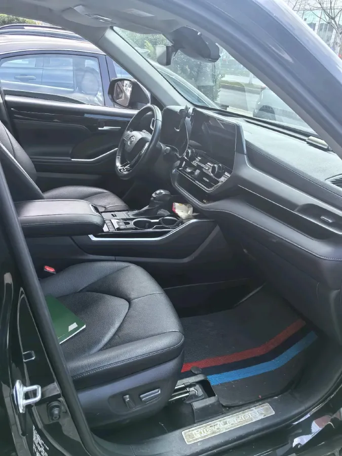 2022 Toyota Highlander 2.5L 192HP L4 E-CVT Hybrid,autocango,china used car exporter,china ev exporter,chinese used car exporter,chinese used ev exporter