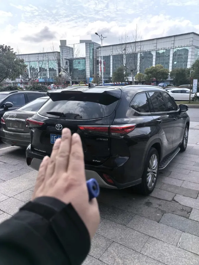 2022 Toyota Highlander 2.5L 192HP L4 E-CVT Hybrid,autocango,china used car exporter,china ev exporter,chinese used car exporter,chinese used ev exporter