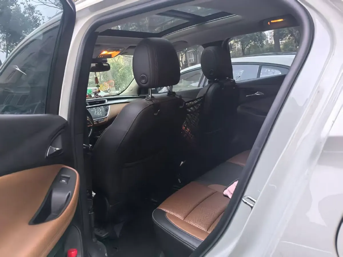 2020 Buick Encore GX 1.3T 165HP L3 CVT,autocango,china used car exporter,china ev exporter,chinese used car exporter,chinese used ev exporter