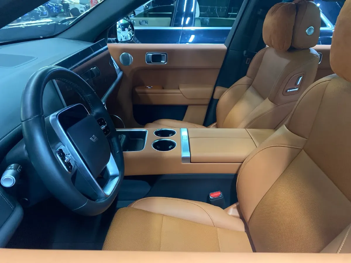 2024 Li L8 Range Extended 154HP REEV 42.8KWH,autocango,china used car exporter,china ev exporter,chinese used car exporter,chinese used ev exporter