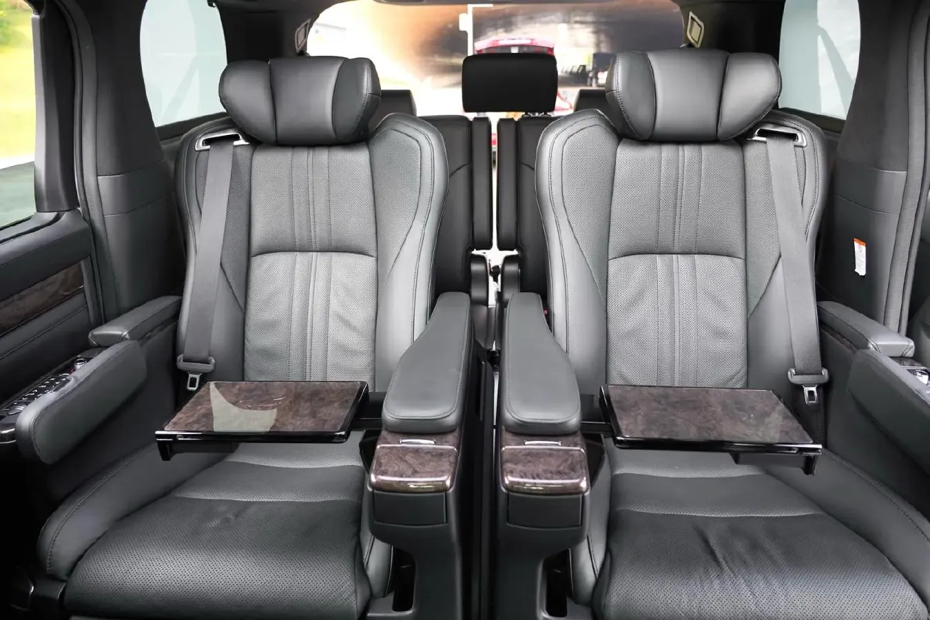 2018 Toyota Alphard 3.5L 301HP V6 8AT,autocango,china used car exporter,china ev exporter,chinese used car exporter,chinese used ev exporter