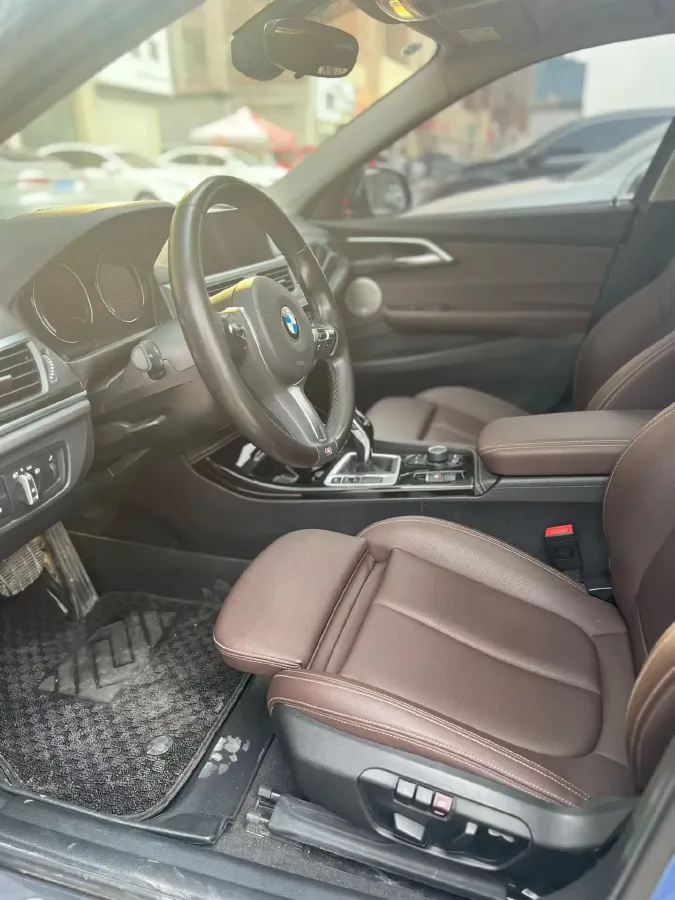 2021 BMW 1 Series 1.5T 140HP L3 7DCT,autocango,china used car exporter,china ev exporter,chinese used car exporter,chinese used ev exporter