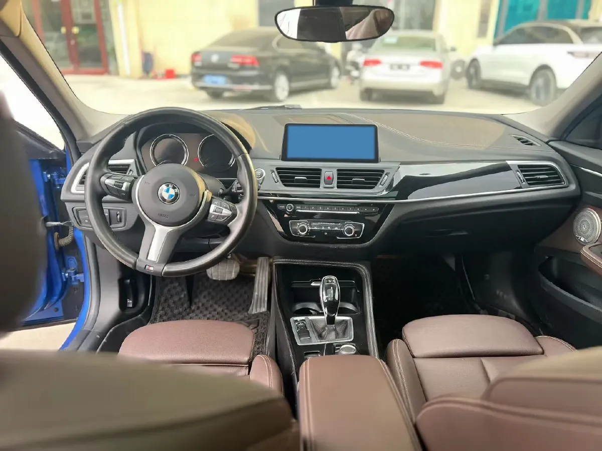 2021 BMW 1 Series 1.5T 140HP L3 7DCT,autocango,china used car exporter,china ev exporter,chinese used car exporter,chinese used ev exporter