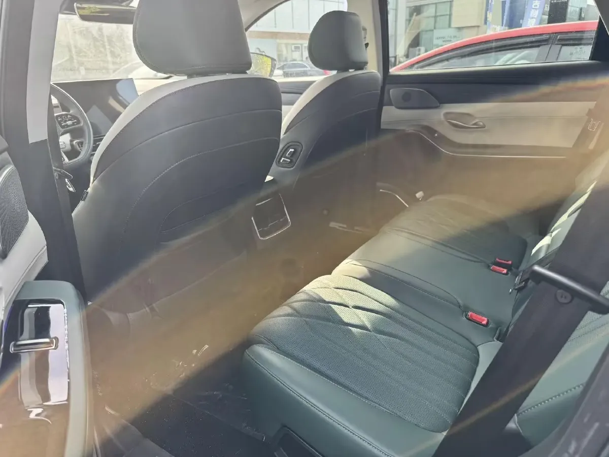 2023 Buick E5 BEV 68.4KWH,autocango,china used car exporter,china ev exporter,chinese used car exporter,chinese used ev exporter