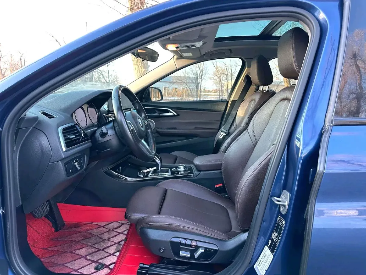 2022 BMW 1 Series 1.5T 140HP L3 7DCT,autocango,china used car exporter,china ev exporter,chinese used car exporter,chinese used ev exporter