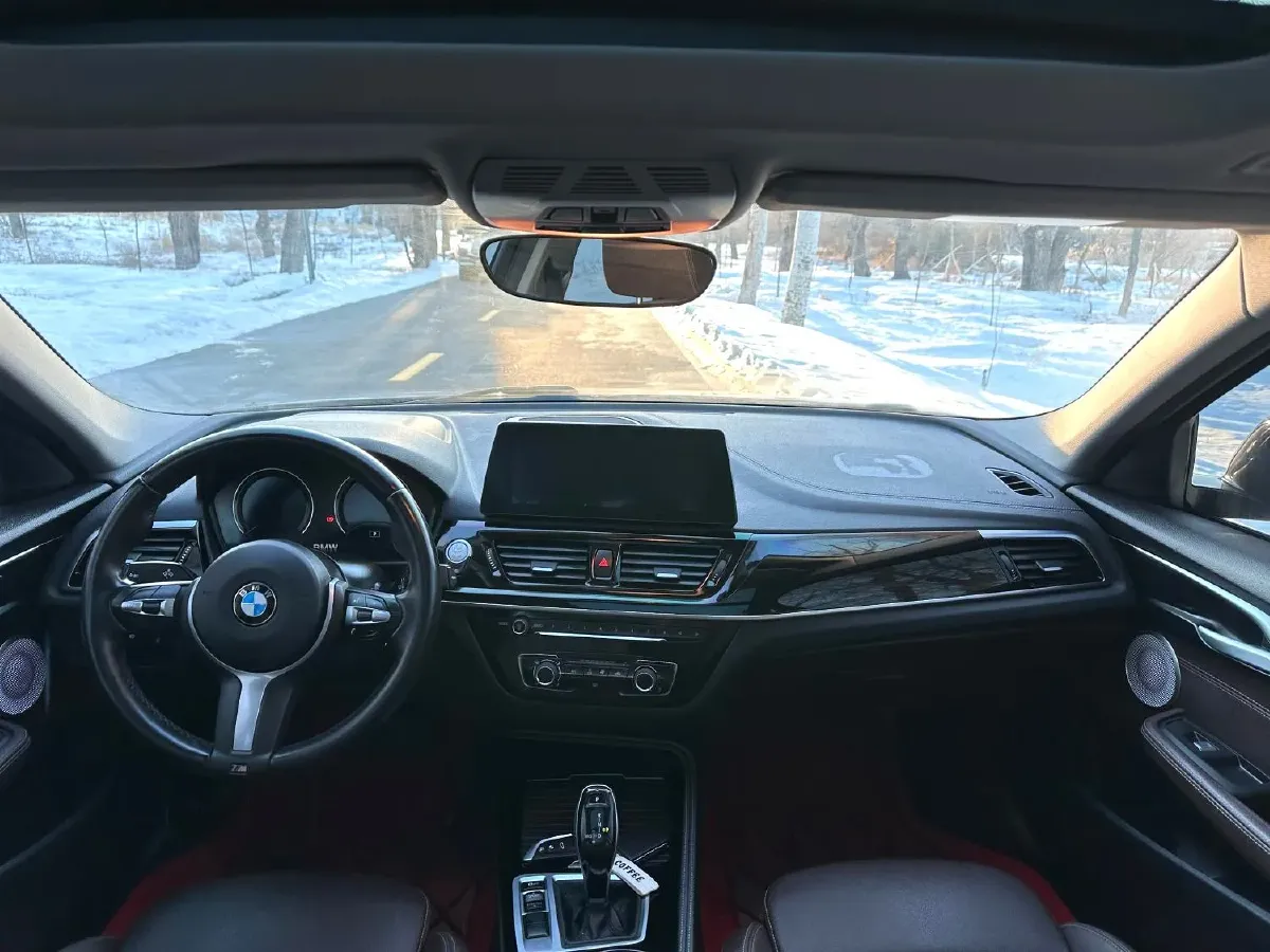 2022 BMW 1 Series 1.5T 140HP L3 7DCT,autocango,china used car exporter,china ev exporter,chinese used car exporter,chinese used ev exporter