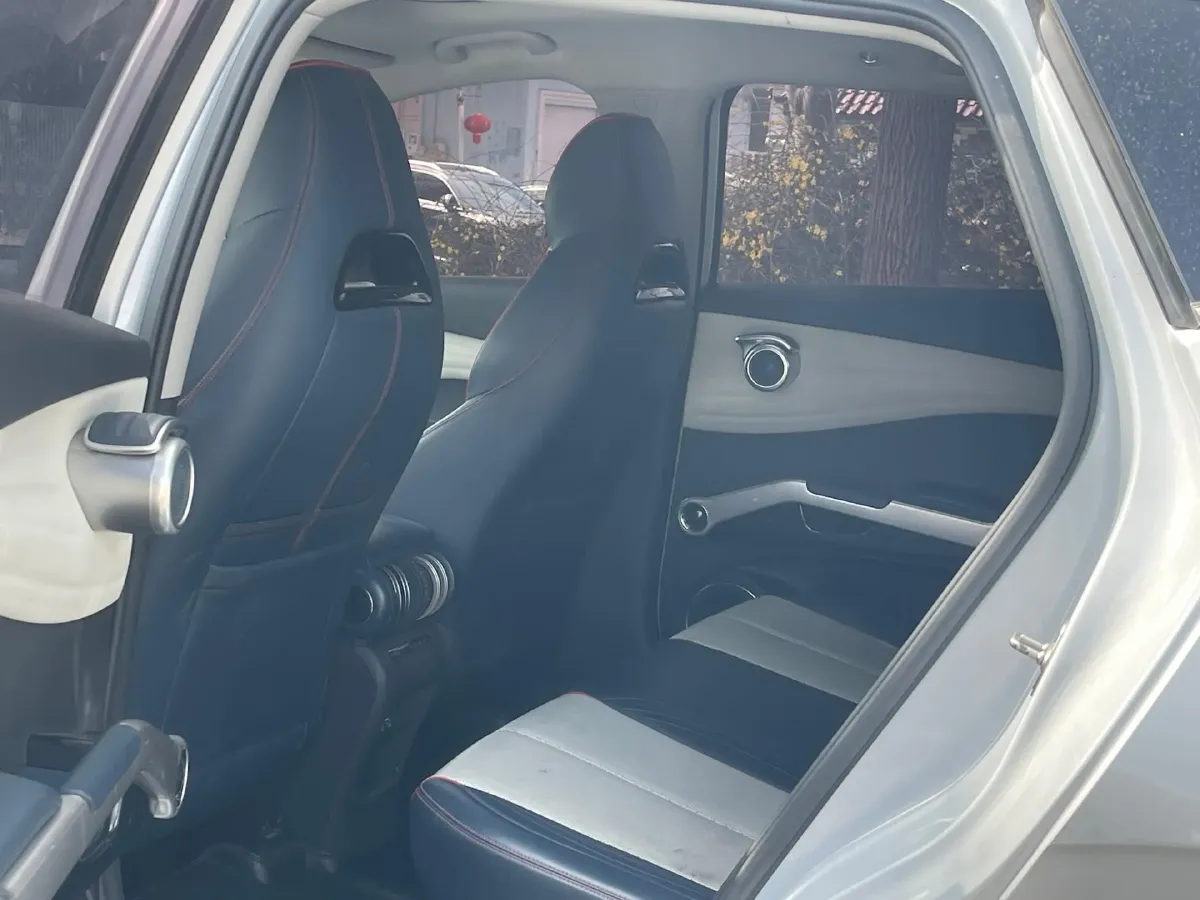 2022 Roewe RX5 MAX 1.5T 181HP L4 6AT,autocango,china used car exporter,china ev exporter,chinese used car exporter,chinese used ev exporter