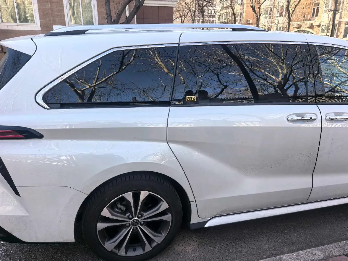 2023 Toyota Granvia 2.5L 189HP L4 E-CVT Hybrid,autocango,china used car exporter,china ev exporter,chinese used car exporter,chinese used ev exporter