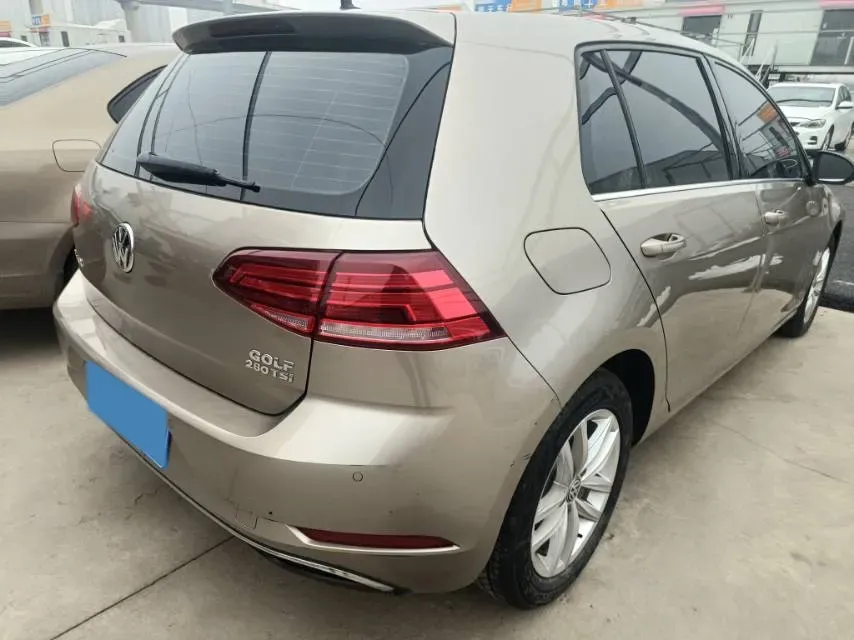 2019 Brilliance Auto V7 1.8T 231HP L4 7DCT,autocango,china used car exporter,china ev exporter,chinese used car exporter,chinese used ev exporter