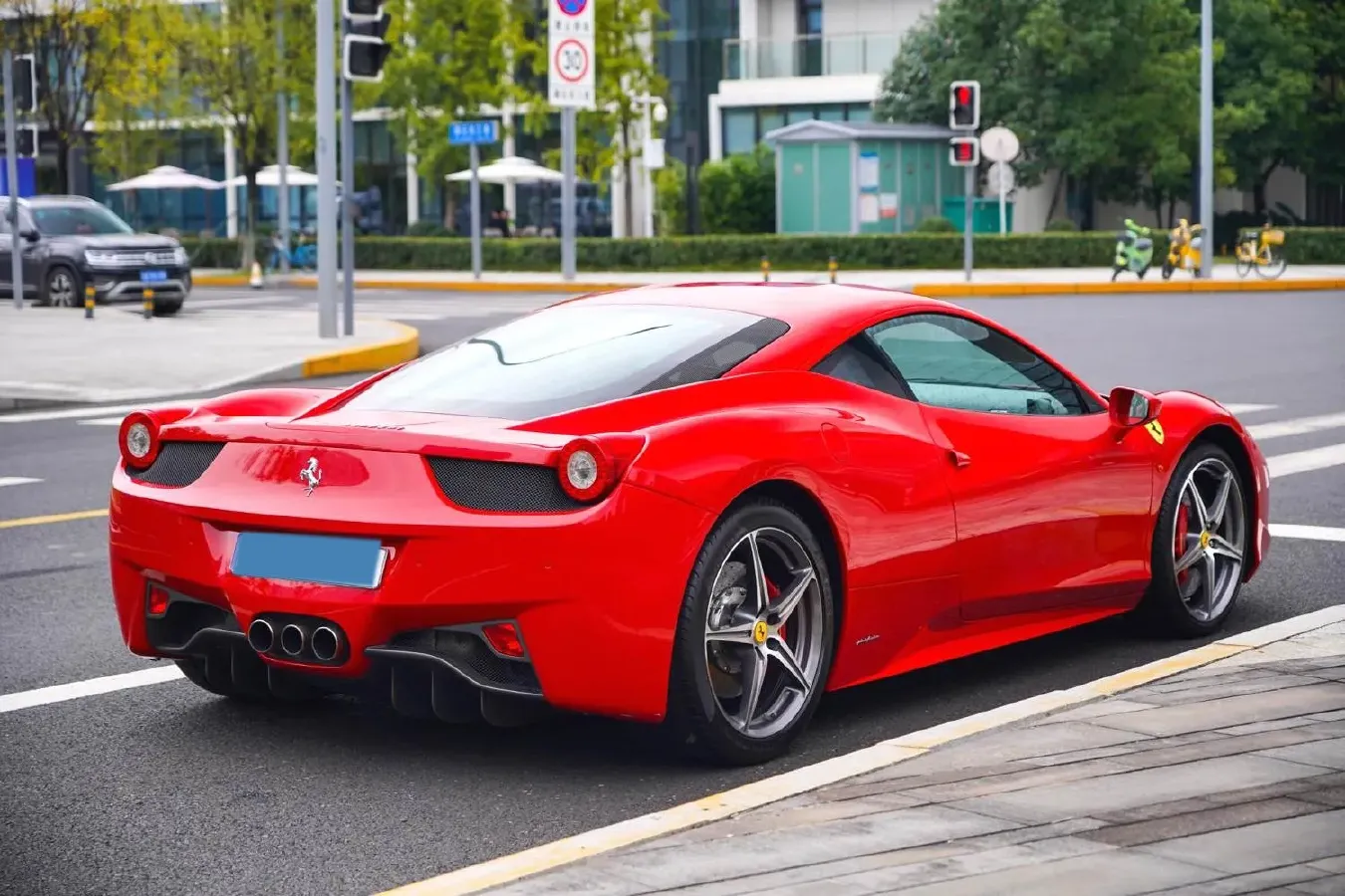 2011 Ferrari 458 4.5L 570HP V8 7DCT,autocango,china used car exporter,china ev exporter,chinese used car exporter,chinese used ev exporter