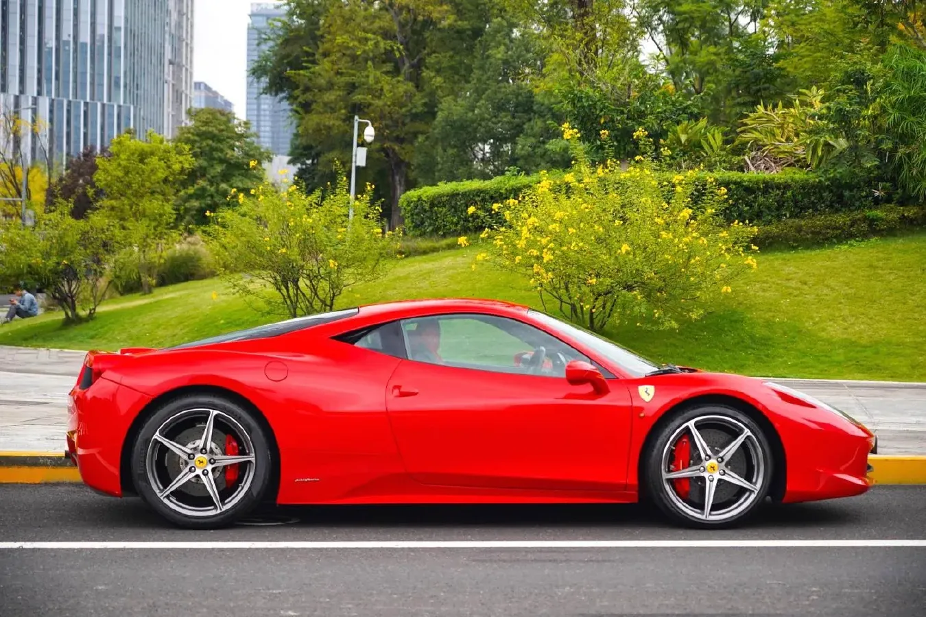 2011 Ferrari 458 4.5L 570HP V8 7DCT,autocango,china used car exporter,china ev exporter,chinese used car exporter,chinese used ev exporter